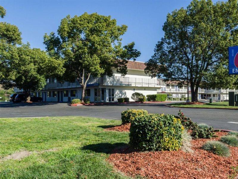 Park Inn By Radisson, Turlock Kültér fotó