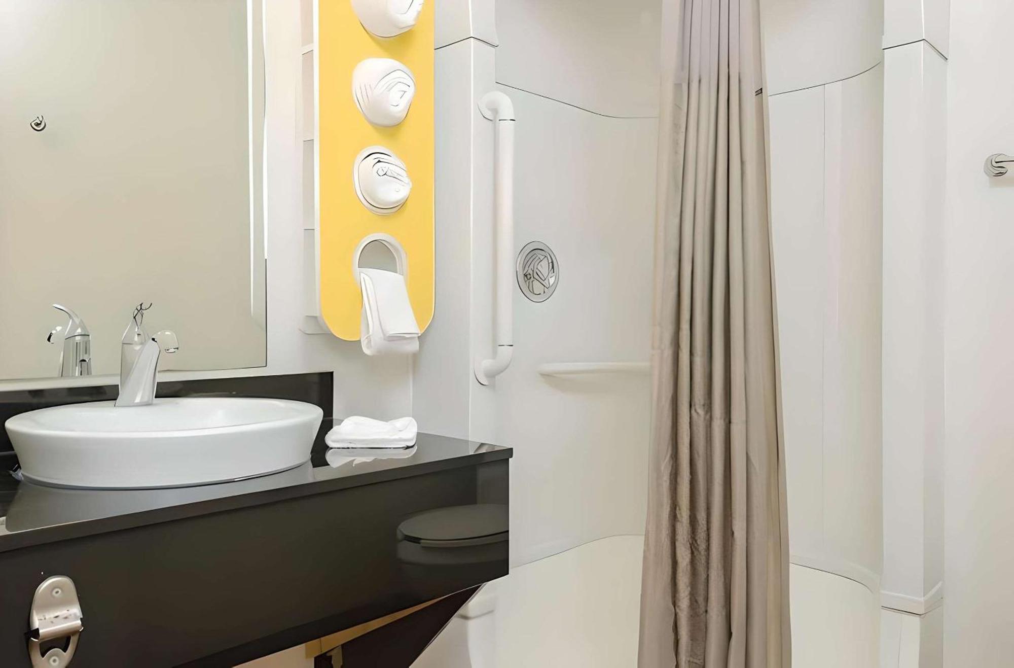 Park Inn By Radisson, Turlock Kültér fotó