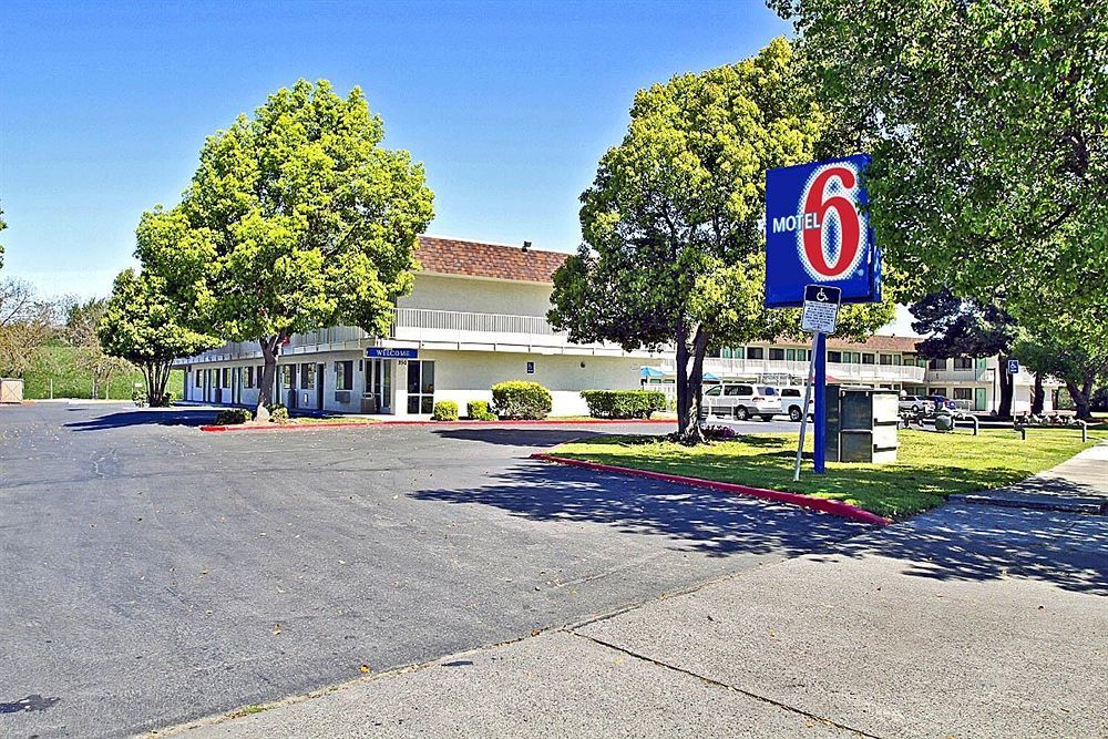 Park Inn By Radisson, Turlock Kültér fotó