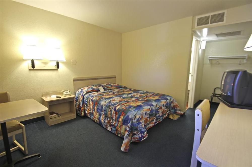Park Inn By Radisson, Turlock Szoba fotó